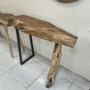 کنسول روستیک از تنه بید مجنون